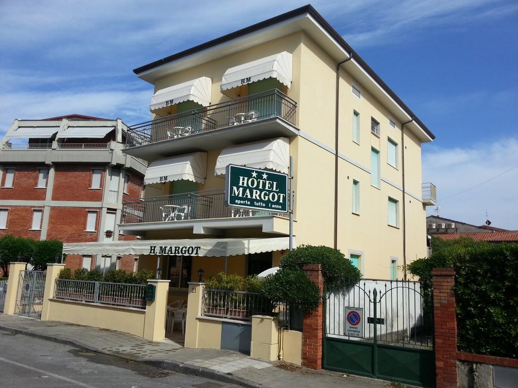 Hotel Margot Λίντο ντι Καμαϊόρε Εξωτερικό φωτογραφία