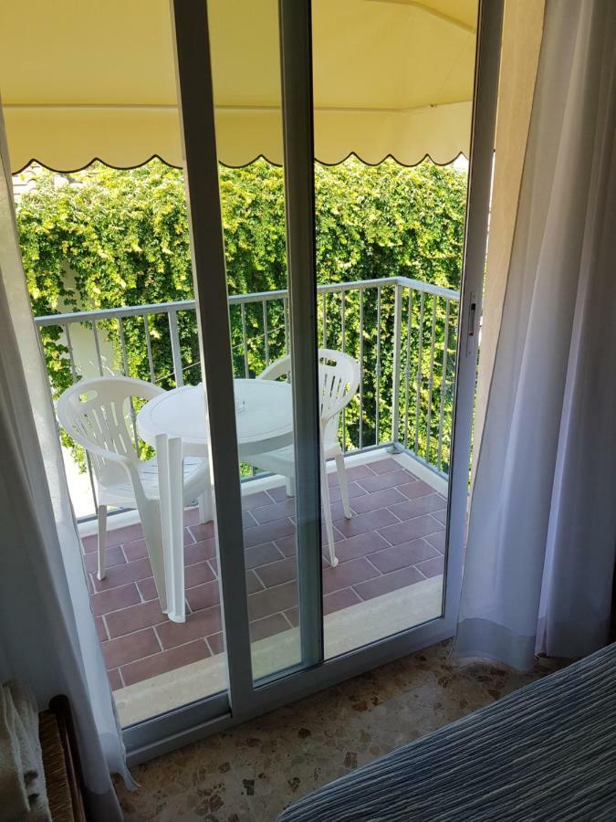 Hotel Margot Λίντο ντι Καμαϊόρε Δωμάτιο φωτογραφία